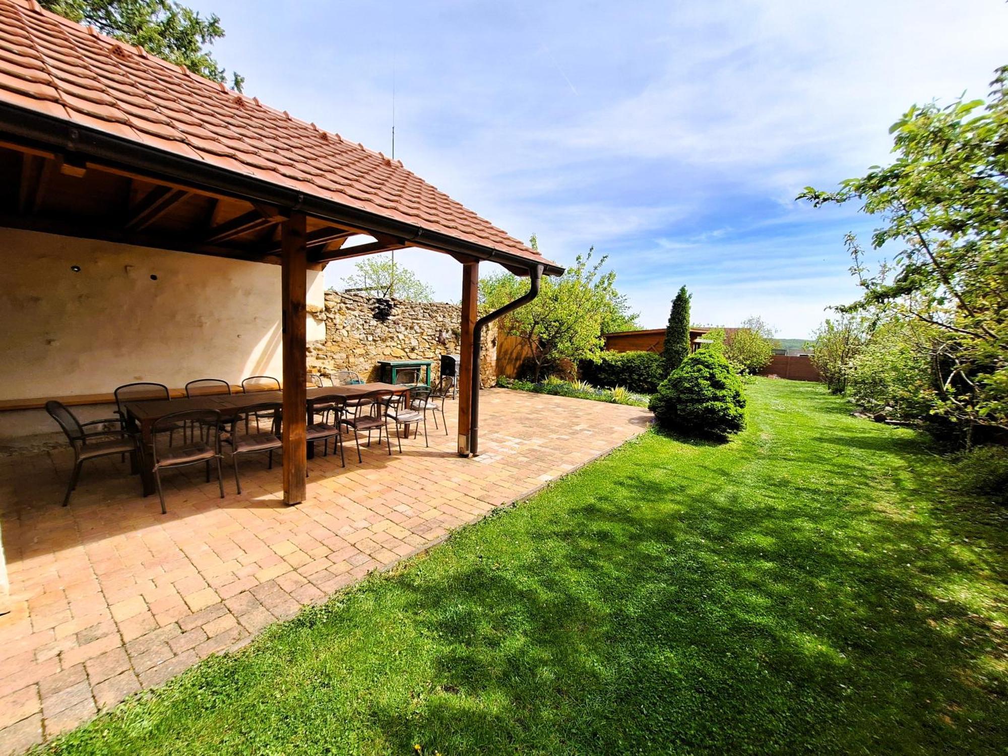 Penzion Villa Agnes Smolenice Extérieur photo